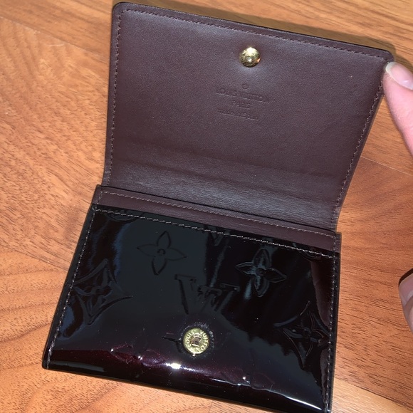Authentic Louis Vuitton Vernis Card Case - Picture 8 of 11